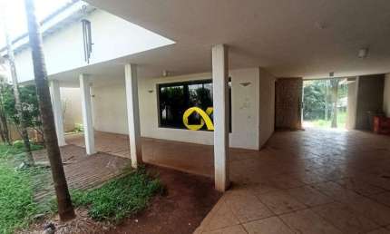 Casa para locação de 4 dorm e 3 suite no bairro São Dimas.