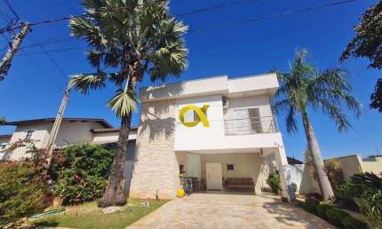 Casa de Alto Padrão no Condomínio Parque dos Ypês, em Piracicaba