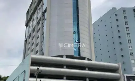 Sala comercial para alugar na Avenida Antônio Carlos Comitre, 540, Parque Campolim, Sorocaba