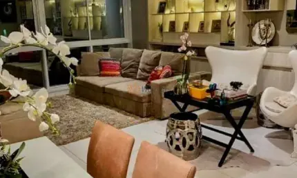 Apartamento luxuoso no Cambuí, Campinas-SP: 4 quartos, 2 suítes, 3 salas, 5 banheiros, 3 vagas de garagem - 135,13 m² de área.
