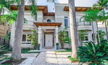 Luxuosa Casa em Condomínio à Venda em Campinas-SP, 5 Quartos, 5 Suítes, 3 Salas, 7 Banheiros, 6 Vagas, 603,14m²!
