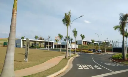 Terreno em Condomínio de Luxo em Campinas-SP - Alphaville Dom Pedro  457,18 m² de Área