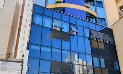 Venda de Sala Comercial de Alto Padrão no Centro de Campinas-SP: 1 Sala, 2 Banheiros, 3 Vagas, 70,45m². Venha Conferir!