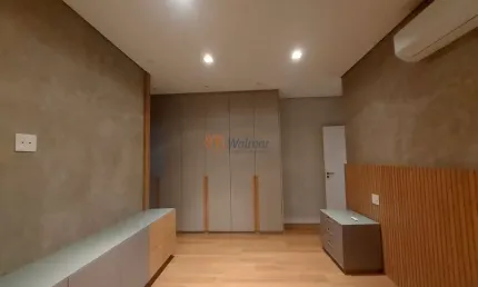 Casa em condomínio de luxo em alphaville dom pedro 2, campinas-sp: 3 quartos, 3 suítes, 3 salas, 5 banheiros, 4 vagas, 230m².