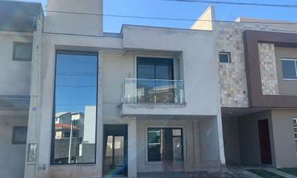 Casa em condomínio fechado com 3 quartos à venda na Rua Ângelo Tozim, 230, Campo de Santana, Curitiba