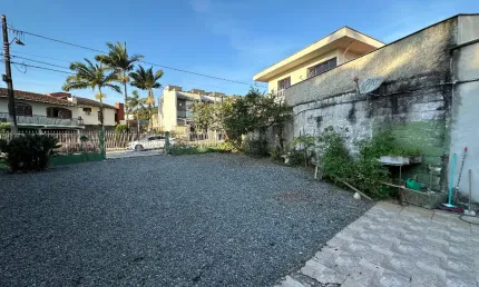 Casa à venda na Rua Castro Alves, Saguaçu, Joinville