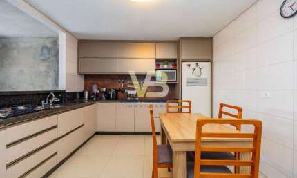 Sobrado triplex residencia e comercial, 419m2 averbados, terreno com 546m2, Atuba em Pinhais/PR!!