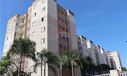 Apartamento totalmente mobiliado no Condomínio Colinas de São Lourenço