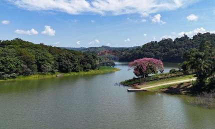 Terreno em condomínio na represa Jaguari, pé na água (Bragança, Vargem, Joanópolis, Piracaia)