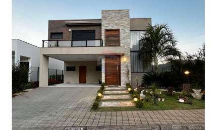 Casa a venda com 03 suítes, inteira automatizada, climatizada e com mobília, no Condomínio Campos do Condes - Bragança Paulista
