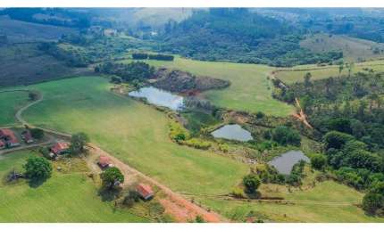 Chácara / sítio com 3 quartos à venda no Arara dos Pereiras, Bragança Paulista 