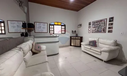 Casa á venda na Rua Barão de Juqueri no Centro de em Bragança Paulista/SP - Investimento Único!