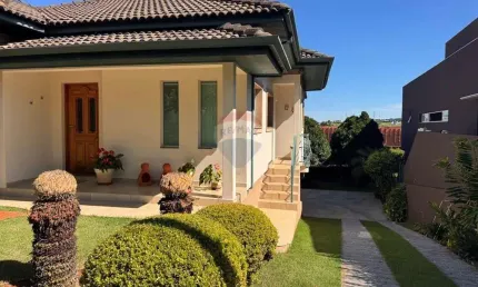 Casa À Venda Com 3 Suítes, No Condomínio Vereda América em Bragança Paulista!