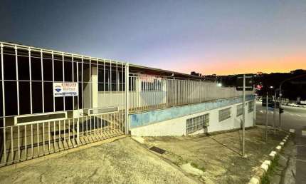 Casa Comercial ou Residencial Travessa Richuello com Avenida José Gomes da Rocha Leal