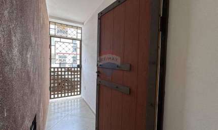 CASA VERSÁTIL PARA LOCAÇÃO – USO RESIDENCIAL OU COMERCIAL – CENTRO
