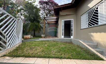 Casa à Venda no Jardim Europa – Elegância, Conforto e Lazer em Um Só Lugar