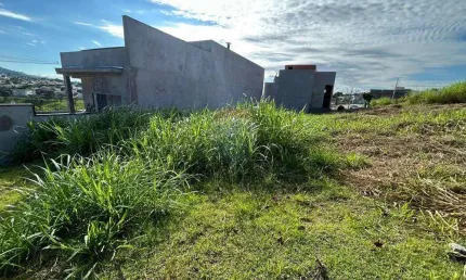 Terreno à venda condomínio ille de france - bragança paulista