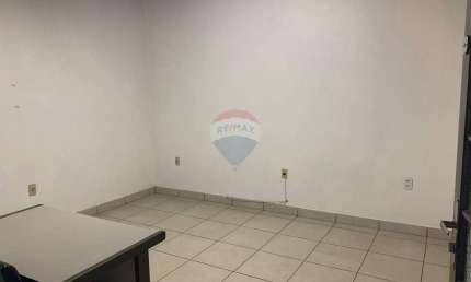 Sala comercial para alugar na Avenida José Gomes da Rocha Leal, 796, Centro, Bragança Paulista