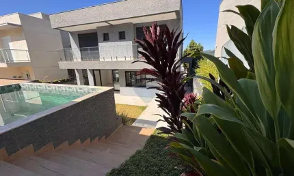 Casa de alto padrão para locação, Condomínio Campos do Conde!