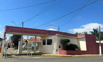 Casa térrea em condomínio - Vila de Espanha na Penha