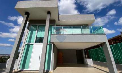Casa para LOCAÇÃO 4 suítes, em condominio, semi mobiliada.