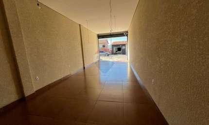 Salão novo de 50 metros disponível pra  locação na planejada II