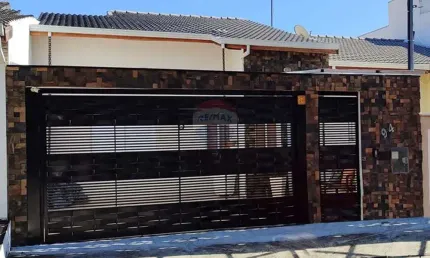 Casa com 3 quartos à venda na Avenida Hera das Vinhas, 94, Residencial Quinta dos Vinhedos, Bragança Paulista