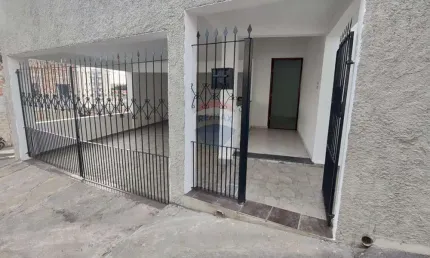 Casa com 3 quartos para alugar na Vila Aparecida, Bragança Paulista 