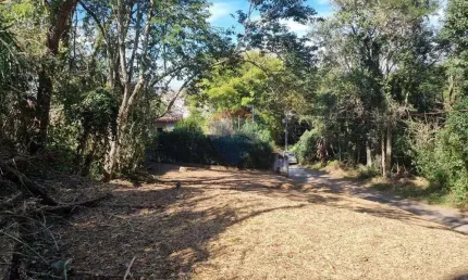 Terreno jardim santana á venda por 220.000,00 mil reais com 330 metros quardrado.
