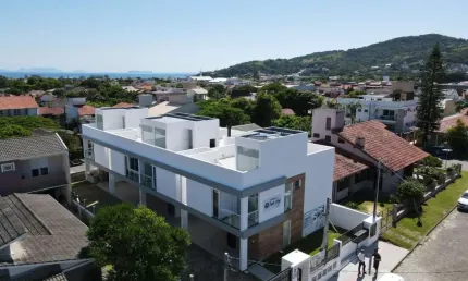 Casa para venda em garopaba, centro, 3 dormitórios, 3 suítes, 3 banheiros, 1 vaga