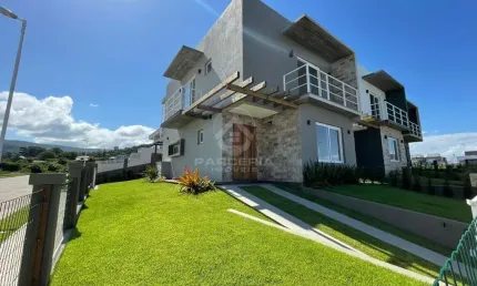 Casa para Venda em Garopaba, Ferraz, 3 dormitórios, 1 suíte, 3 banheiros, 2 vagas