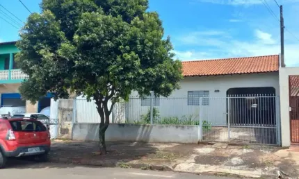Casa com 2 quartos à venda na Avenida Europa, Parque Residencial João Piza, Londrina por R$ 450.000