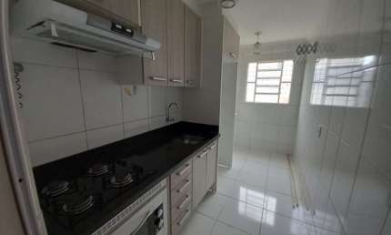 Apartamento com 2 quartos à venda na Avenida Bento Amaral Monteiro, Jardim Strass, Londrina por R$ 150.000