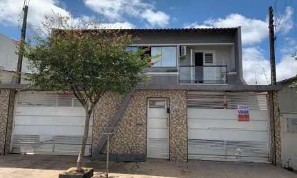Casa à venda na Rua Josephina Colombo, Conjunto Semiramis Barros Braga, Londrina