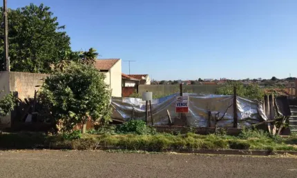 Terreno à venda na Rua Isolina Soares da Silva Peres, Jardim Neman Sahyun, Londrina