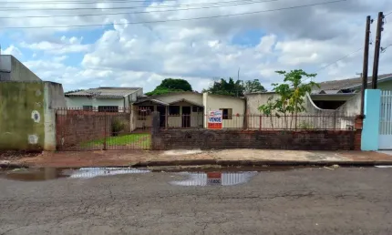 Casa à venda na Rua Nápoles, Parque Residencial Joaquim Toledo Piza, Londrina