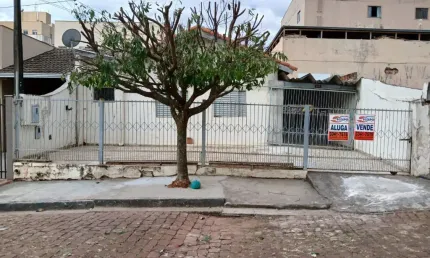 Casa com 3 quartos à venda no Jerumenha, Londrina 