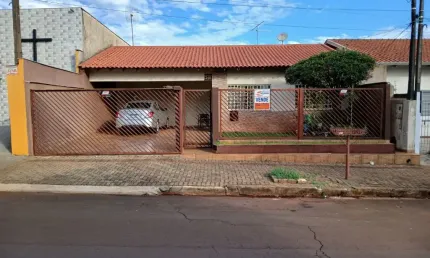 Casa com 3 quartos à venda no Califórnia, Londrina 
