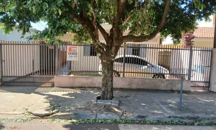 Casa com 3 quartos à venda na Rua Flor-dos-alpes, Ouro Branco, Londrina