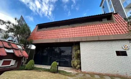 Casa comercial com 3 salas à venda no América, Joinville , 340 m2 por R$ 2.950.000