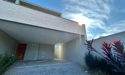 Casa com 4 quartos à venda no Santo Antônio, Joinville , 193 m2 por R$ 980.000