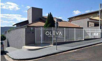 Casa à venda por R$ 1.100.000,00 - Centro - Monte Aprazível/SP