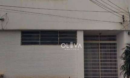 Casa com 3 dormitórios para alugar, 80 m² por R$ 1.780,00/mês - Centro - São José do Rio Preto/SP