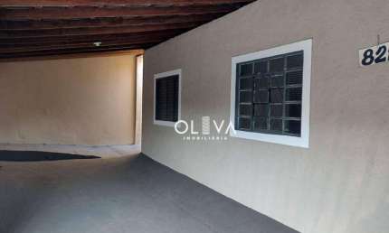 Casa com 3 dormitórios para alugar por R$ 1.235,00/mês - Jardim Antunes - São José do Rio Preto/SP