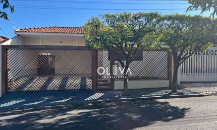 Casa com 4 dormitórios para alugar, 188 m² por R$ 2.900/mês - Parque Residencial Lauriano Tebar - São José do Rio Preto/SP