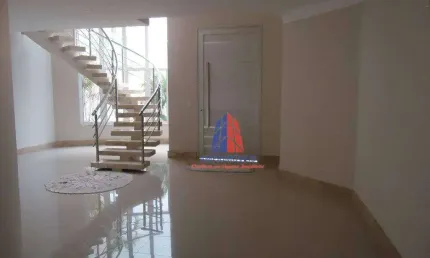 Sobrado com 3 dormitórios à venda, 370 m² por R$ 2.100.000,00 - Loteamento Industrial Machadinho - Americana/SP