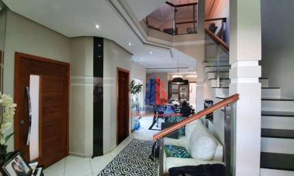 Sobrado com 3 dormitórios à venda, 230 m² por R$ 990.000,00 - Parque Nova Carioba - Americana/SP