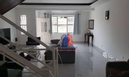 Sobrado com 3 dormitórios à venda, 289 m² por R$ 800.000,00 - Vila Nossa Senhora de Fátima - Americana/SP