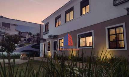 Sobrado com 3 dormitórios à venda, 65 m² por R$ 314.300 - Pacaembu - Americana/SP