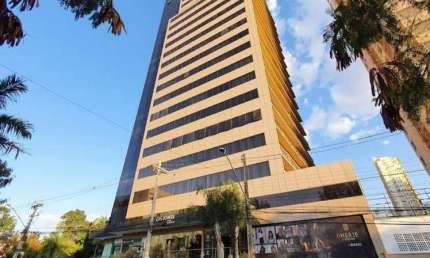 SALA COMERCIAL 42M² MOBILIADA QS TOWER JARDIM GOIAS